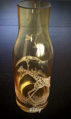 Hand Engraved Water Carafe Giraffe, Etched Giraffe Carafe, African Animals Etched, Housewarming Gifts Personalized, Etched Crystal Gifts