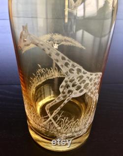 Hand Engraved Water Carafe Giraffe, Etched Giraffe Carafe, African Animals Etched, Housewarming Gifts Personalized, Etched Crystal Gifts