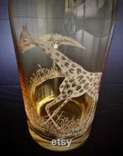 Hand Engraved Water Carafe Giraffe, Etched Giraffe Carafe, African Animals Etched, Housewarming Gifts Personalized, Etched Crystal Gifts