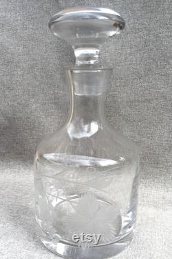 Large vintage wine carafe 1970-80's etched glass grape leaf thick glass