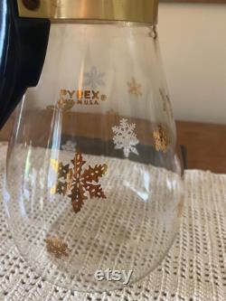 Pyrex 1960 6 Cup Snowflake Caraff