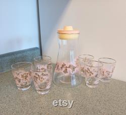 Vintage Juice Carafe and Six Juice Glasses Set Pastel Pink Splatter Golden Flower Blooms 50s 60s Mid Century Kitchen Breakfast Libbey Duchess