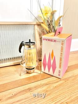 Vintage Pyrex Atomic Diamond Pattern 4 CUP Carafe with Candlewarmer Stand AND Original Box 4704 1960's Pyrex Carafe with Original Box