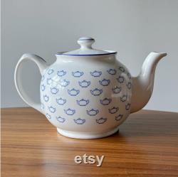 Vintage Teapot Coffee Carafe, Teapot Kitchen, Teapot Decor, Teapo Coffee Pot, Whale Carafe